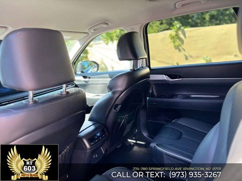 Used 2025 Hyundai Palisade SEL FWD image 10