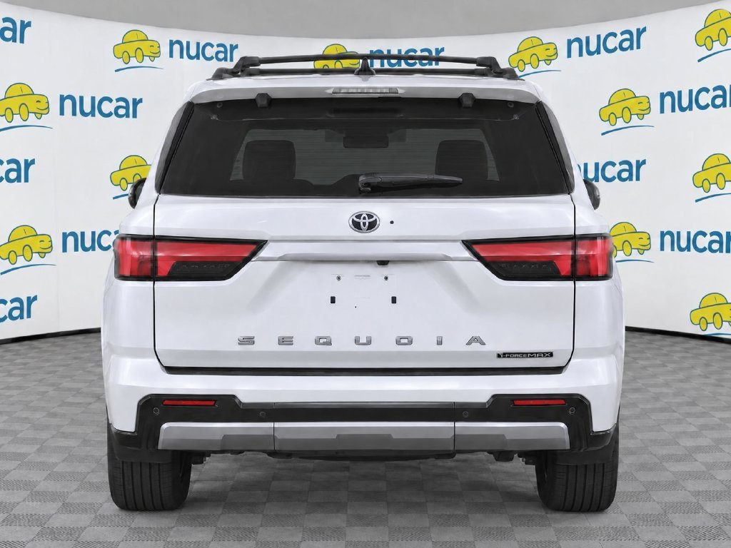 Used 2025 Toyota Sequoia Capstone AWD/4WD image 7