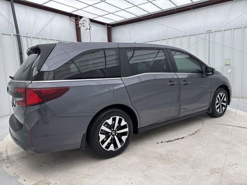 New 2026 Honda Odyssey EX-L image 13