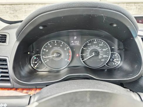 Used 2012 Subaru Outback 2.5i Limited image 15