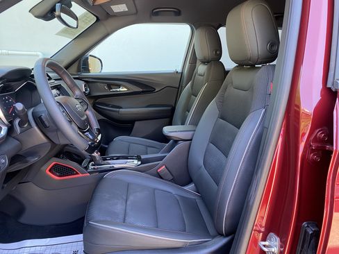Used 2022 Chevrolet TrailBlazer RS w/ Convenience Package FWD image 16