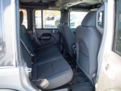 Used 2023 Jeep Wrangler Unlimited w/ Cold Weather Group AWD/4WD image 23