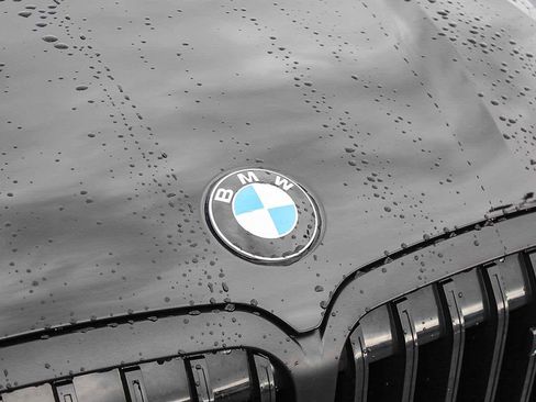 Used 2026 BMW X7 M60i image 11