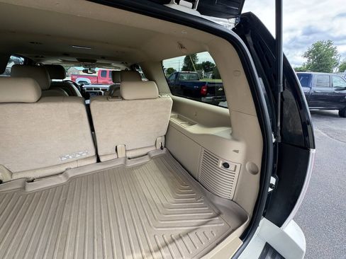 Used 2014 GMC Yukon XL Denali AWD/4WD image 36