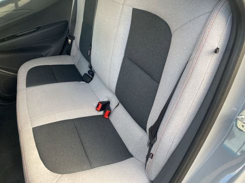 Used 2019 Chevrolet Bolt LT image 12