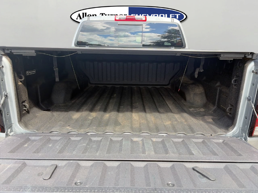 Used 2024 Chevrolet Colorado Trail Boss w/ Technology Package AWD/4WD image 9