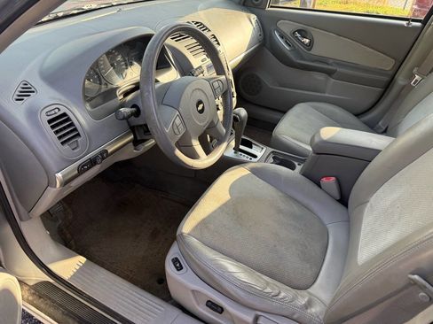 Used 2004 Chevrolet Malibu LT w/ Preferred Equipment Group FWD image 23