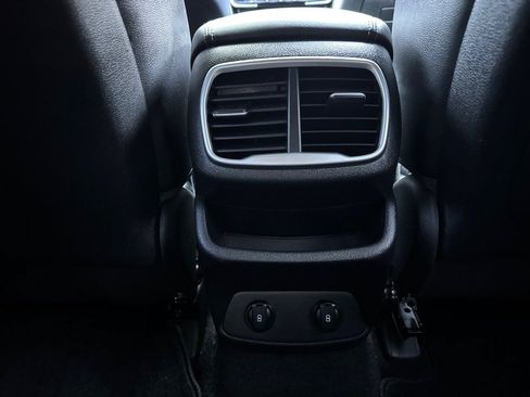 Used 2019 Hyundai Santa Fe Limited FWD image 28