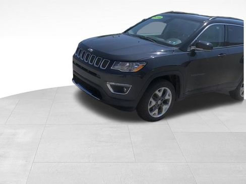 Used 2018 Jeep Compass Limited w/ Navigation Group AWD/4WD image 17