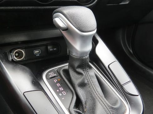Used 2021 Kia Soul LX FWD image 17