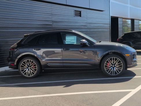 New 2026 Porsche Macan S image 8