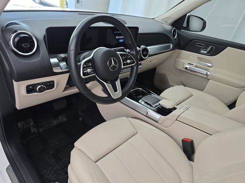 Used 2020 Mercedes-Benz GLB 250 image 16