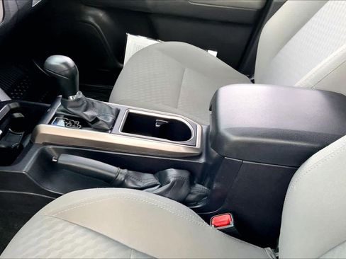 Used 2022 Toyota Tacoma SR5 w/ Technology Package image 14