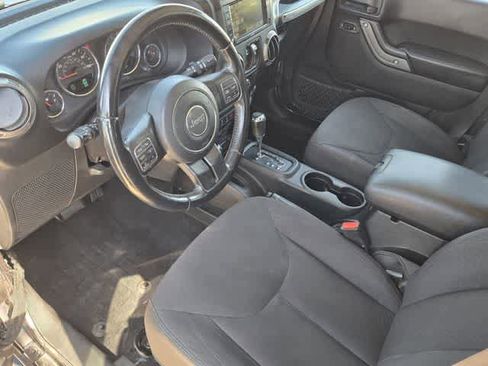 Used 2017 Jeep Wrangler Unlimited Sport w/ Quick Order Package 24S AWD/4WD image 2