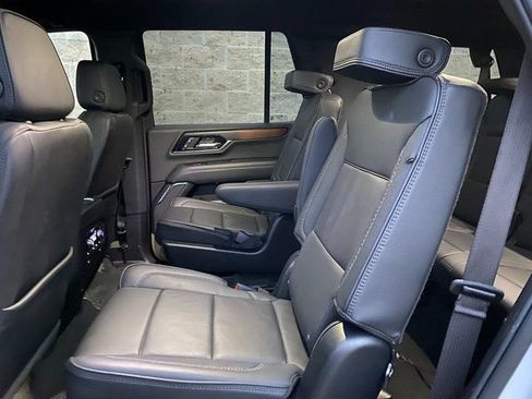 Used 2025 GMC Yukon Denali image 14