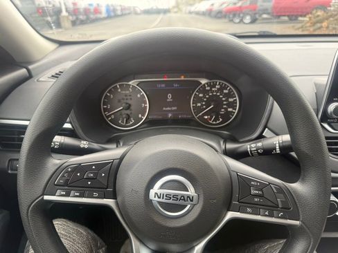 Used 2022 Nissan Altima 2.5 S AWD/4WD image 20