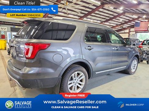 Used 2016 Ford Explorer XLT FWD image 4