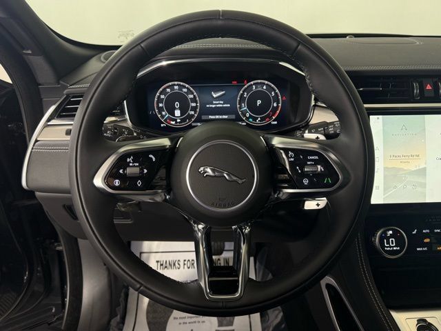 Used 2026 Jaguar F-PACE R-Dynamic S AWD/4WD image 42