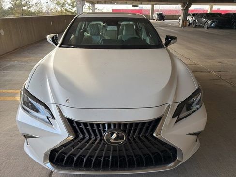 New 2025 Lexus ES 350 350 image 3