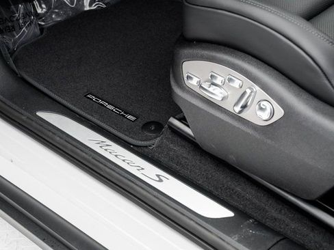 New 2026 Porsche Macan S image 11