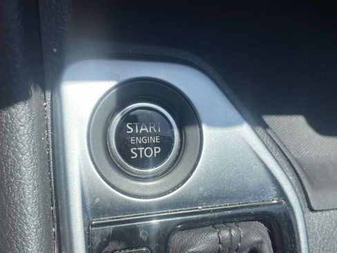 Used 2024 Nissan Sentra SV FWD image 19