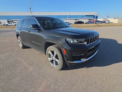Used 2022 Jeep Grand Cherokee L Limited image 4