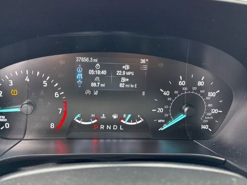 Used 2020 Ford Escape SE image 17