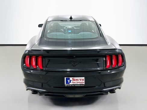 Used 2022 Ford Mustang Coupe w/ Black Accent Package RWD image 6