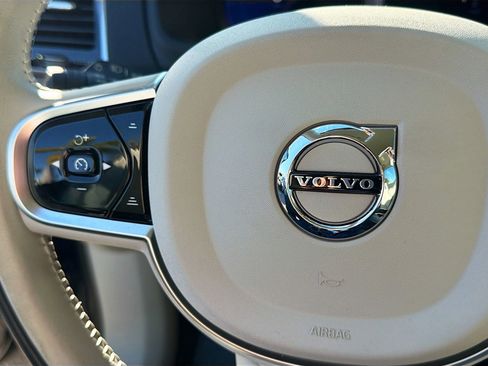 Used 2025 Volvo XC90 B5 Plus w/ Protection Package Premier image 37