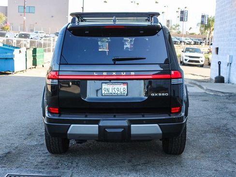 Used 2024 Lexus GX 550 AWD/4WD image 8