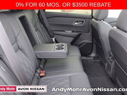 New 2026 Nissan Rogue Platinum image 17