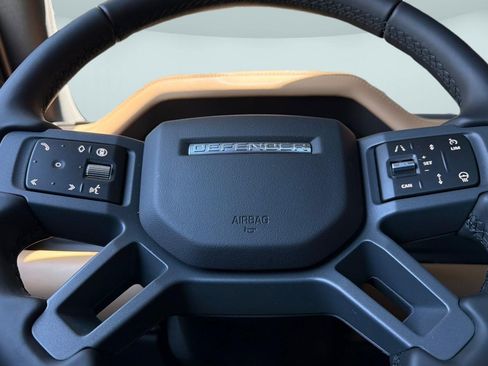 New 2026 Land Rover Defender 110 X-Dynamic SE AWD/4WD image 11
