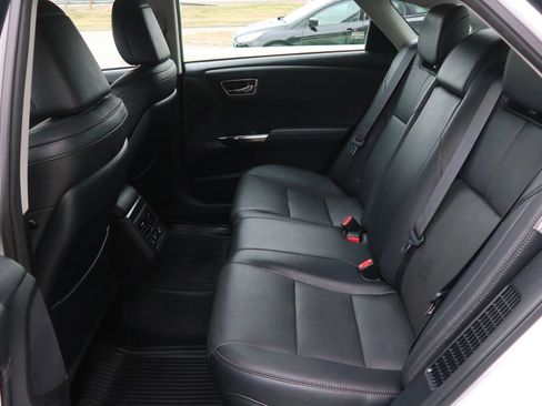 Used 2018 Toyota Avalon Limited image 20