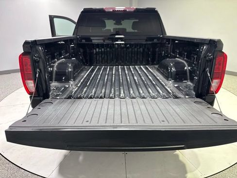 Used 2024 GMC Sierra 1500 Elevation AWD/4WD image 3