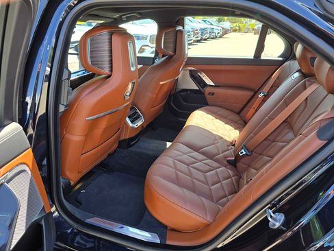 Used 2023 BMW 760i xDrive AWD/4WD image 21