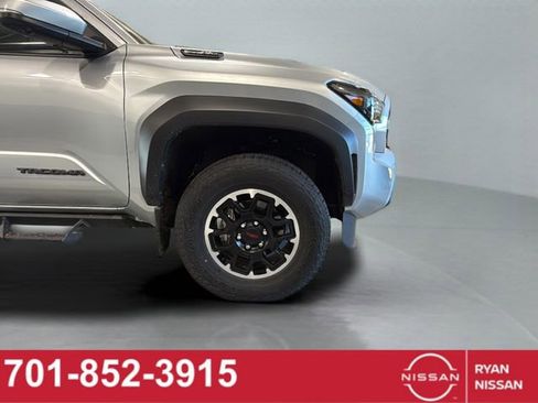 Used 2024 Toyota Tacoma TRD Off-Road w/ TRD Off Road Premium Package image 20