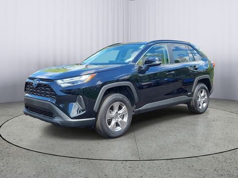 Used 2024 Toyota RAV4 XLE w/ Convenience Package AWD/4WD image 4