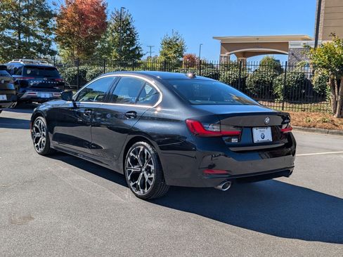 Used 2025 BMW 330i Sedan w/ Premium Package image 5