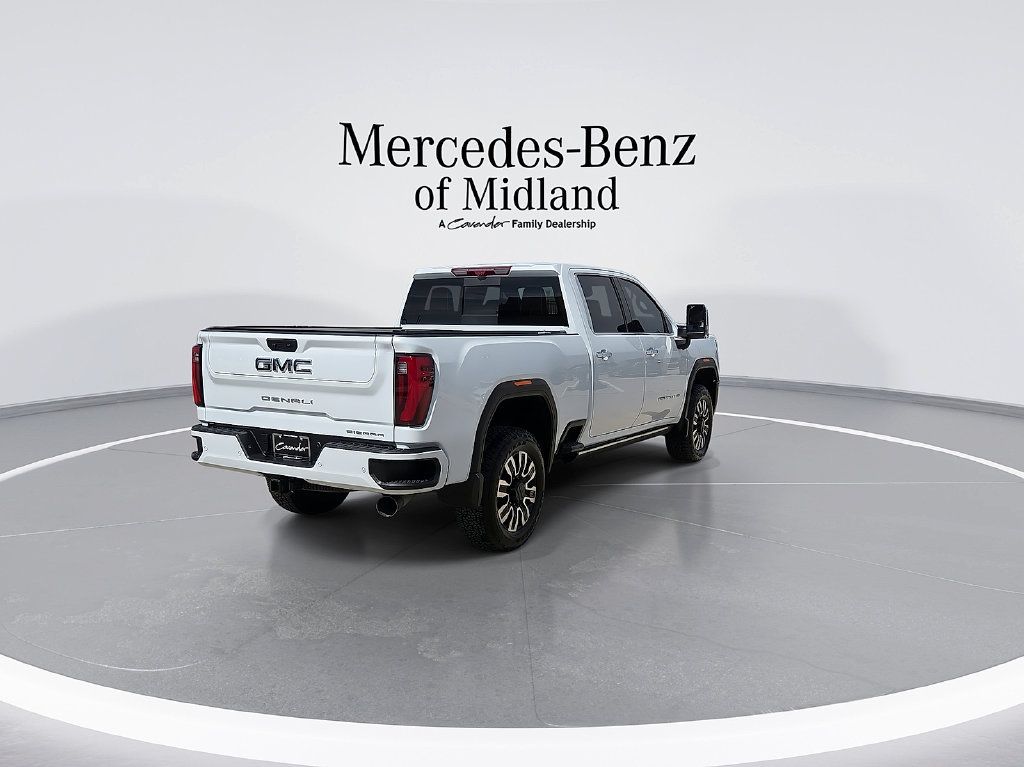Used 2026 GMC Sierra 2500 Denali Ultimate w/ Max Trailering Package AWD/4WD image 8