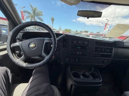 Used 2012 Chevrolet Express 2500 RWD image 8