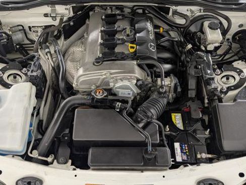 Used 2016 MAZDA MX-5 Miata Sport image 22
