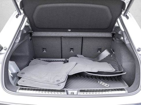 New 2026 Audi Q3 quattro 2.0T AWD/4WD image 22