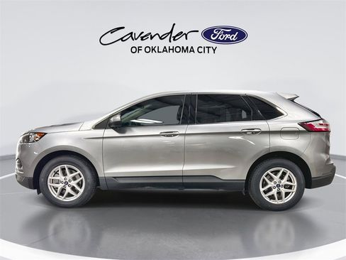 Used 2024 Ford Edge SEL image 5