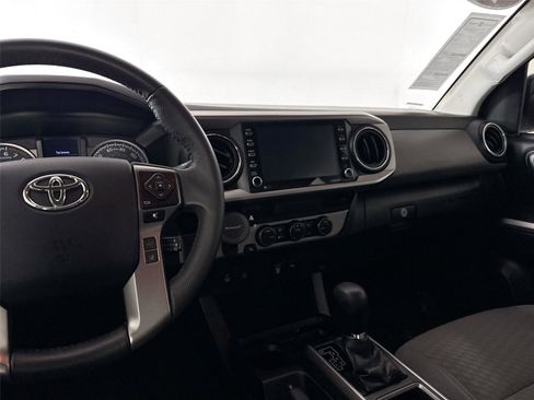 Certified 2022 Toyota Tacoma SR5 w/ Technology Package image 28