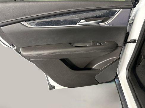 Used 2023 Cadillac XT5 Premium Luxury image 26