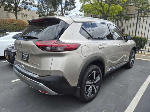 Used 2021 Nissan Rogue Platinum FWD image 5