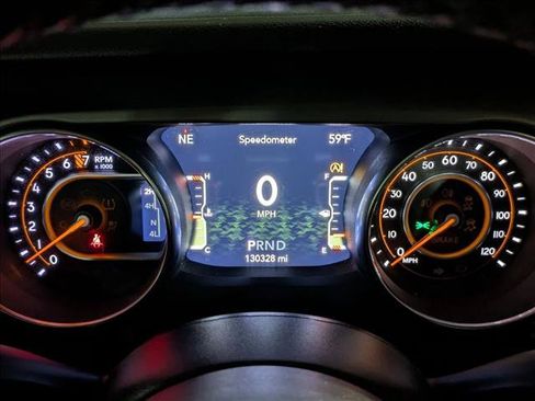 Used 2021 Jeep Gladiator Sport image 11