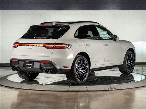 New 2026 Porsche Macan image 9