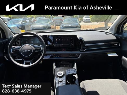 Certified 2025 Kia Sportage LX FWD image 8