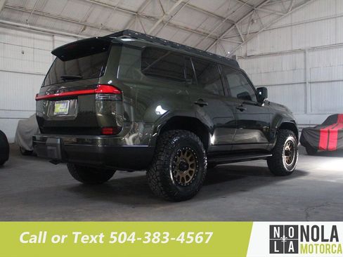 Used 2025 Lexus GX 550 w/ Cold Area Package AWD/4WD image 10